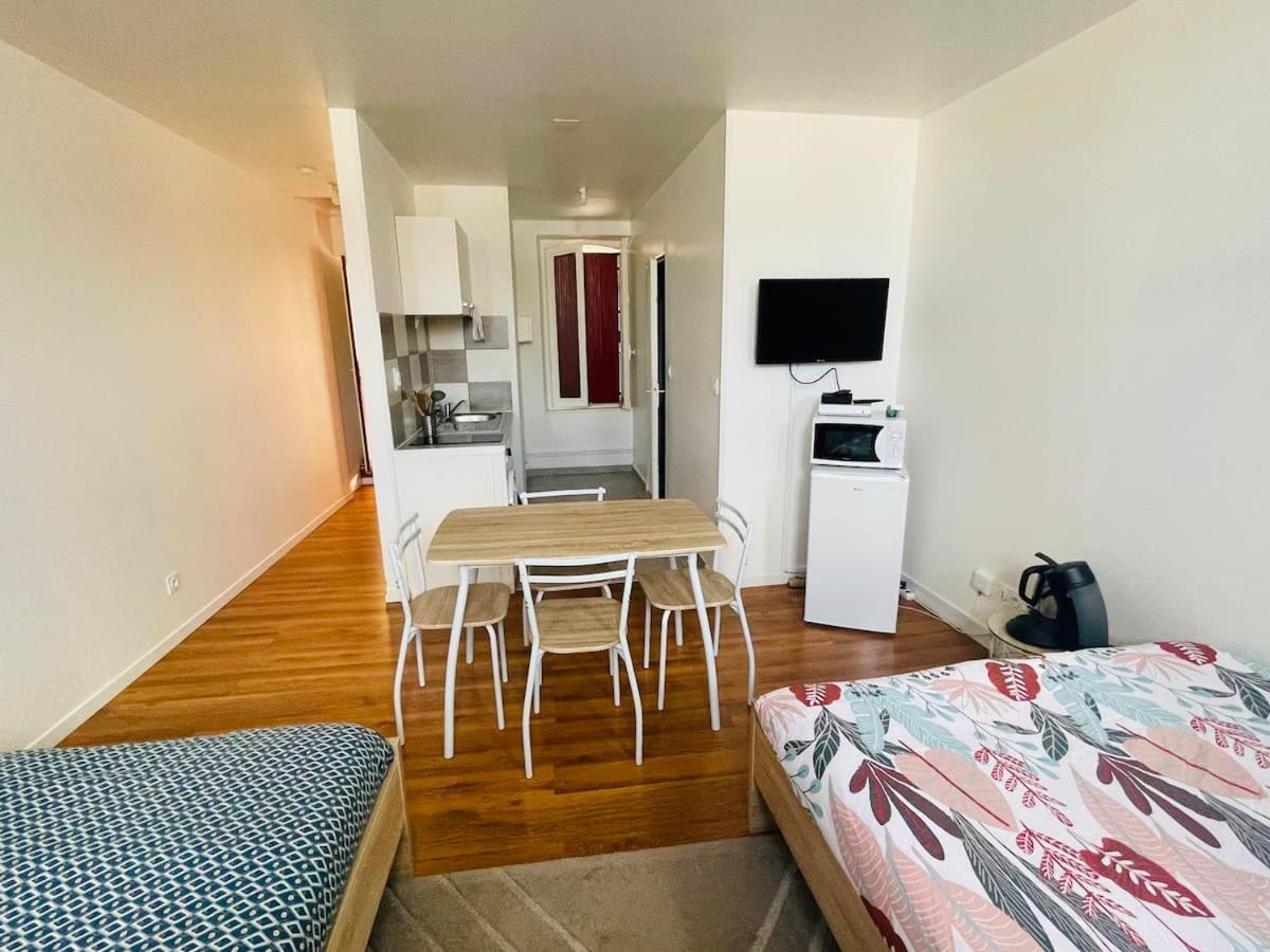 Studio Meuble Verdun - 3Eme Etage, Verdun Eksteriør bilde